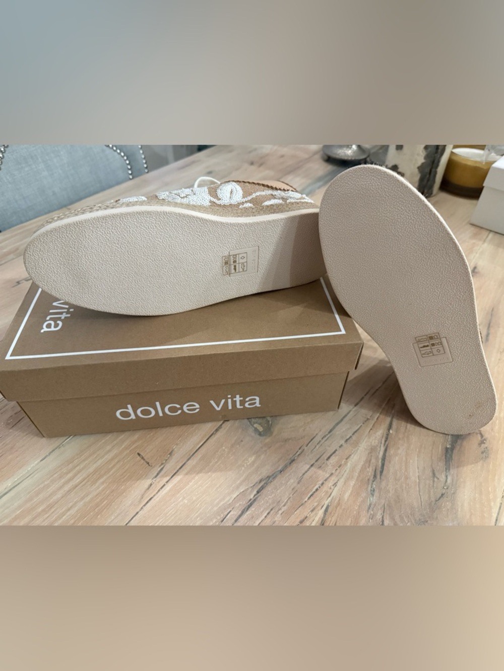 Dolce Vita Beige and White Floral Lace Espadrille Sneaker - Picture 5 of 8